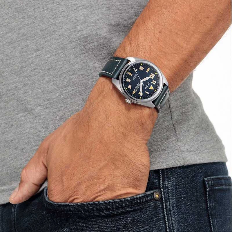 Laikrodis „CITIZEN Eco-Drive Super Titanium BM8560-45LC“