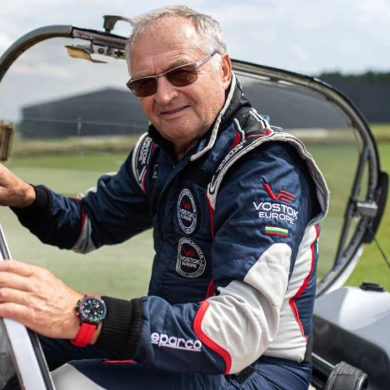 Laikrodis Vostok-Europe „Pilot Jurgis Kairys. Unlimited Aerobatic“ - Limituota serija - VK68-592C775SLRE-SLBK
