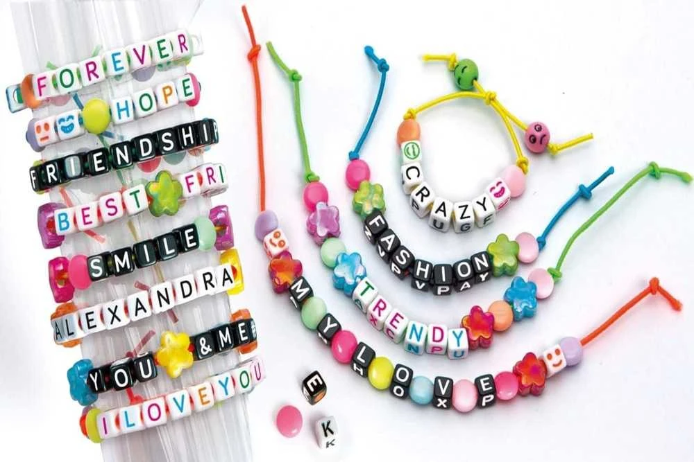 Apyrankių gaminimo rinkinys Clementoni Message Bracelets