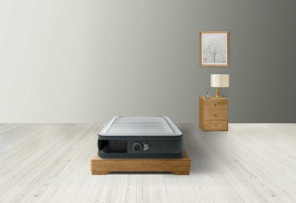 Pripučiamas čiužinys INTEX Twin Comfort-Plush Mid-Rise su integruota elektrine pompa, 99×191×33 cm