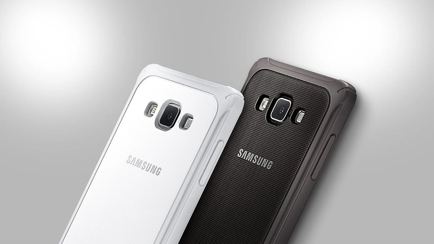Samsung Galaxy A7 apsauginis dėklas (EF-PA700BSEGWW) aprašymas - Prekės nuotrauka