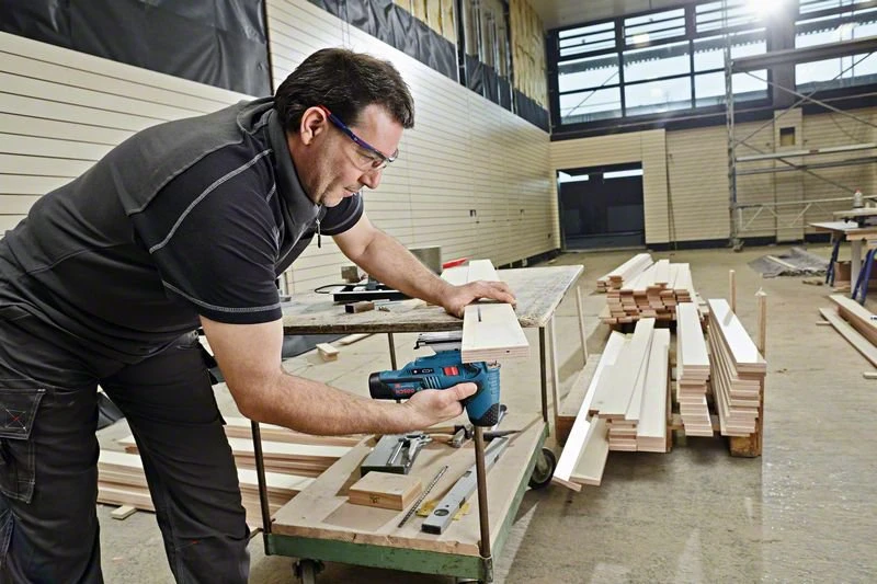 Bosch Akumuliatorinis siaurapjūklis GST 12V-70, 2x3,0Ah aprašymas - Prekės nuotrauka