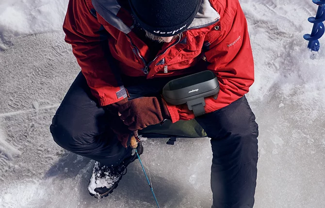 DEEPER dėklas telefonui WINTER SMARTPHONE CASE 2.0 aprašymas - Prekės nuotrauka