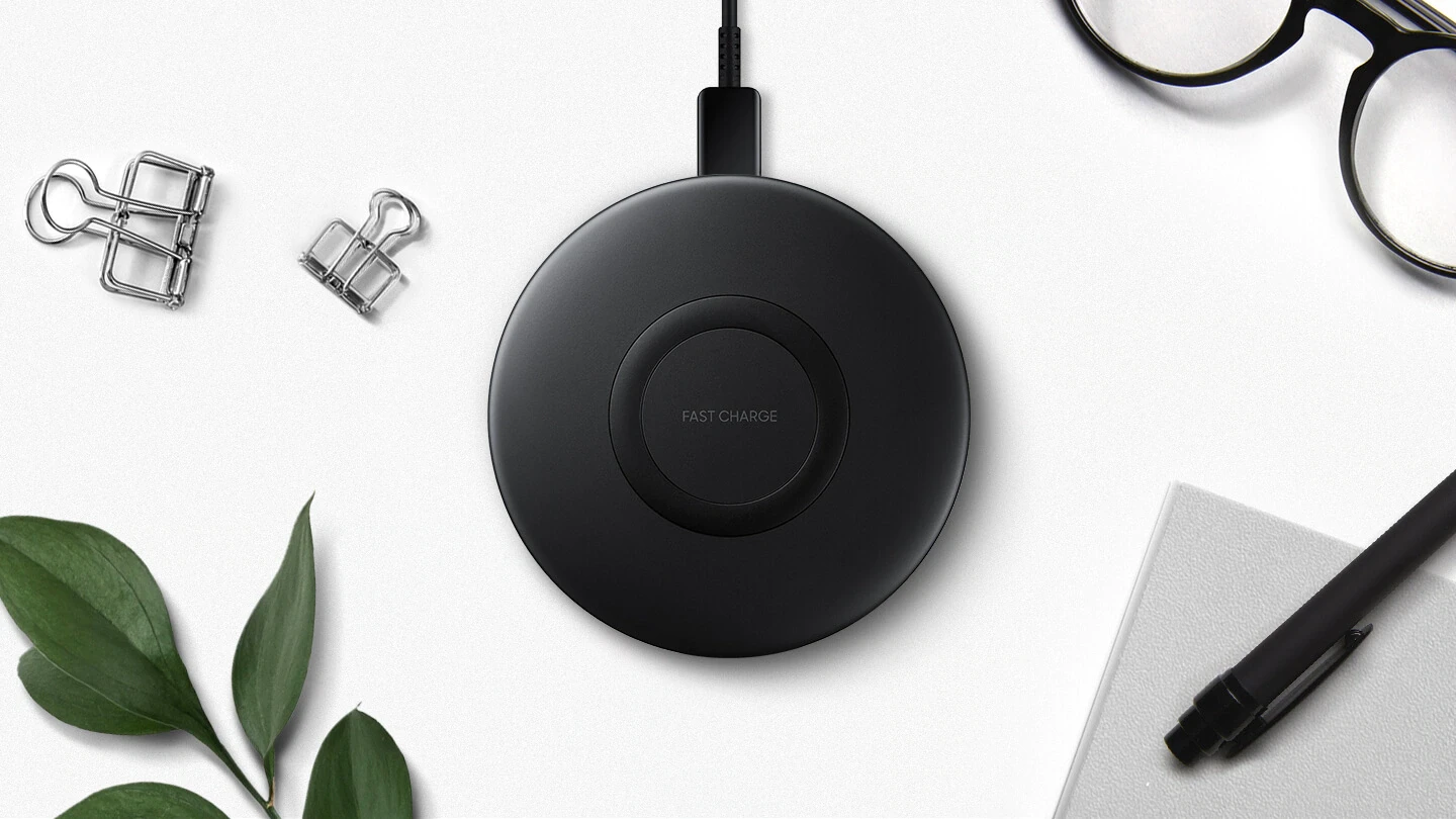 Samsung Belaidžio įkrovimo padas, itin plonas P1100BBE (Juodas) aprašymas - Prekės nuotrauka