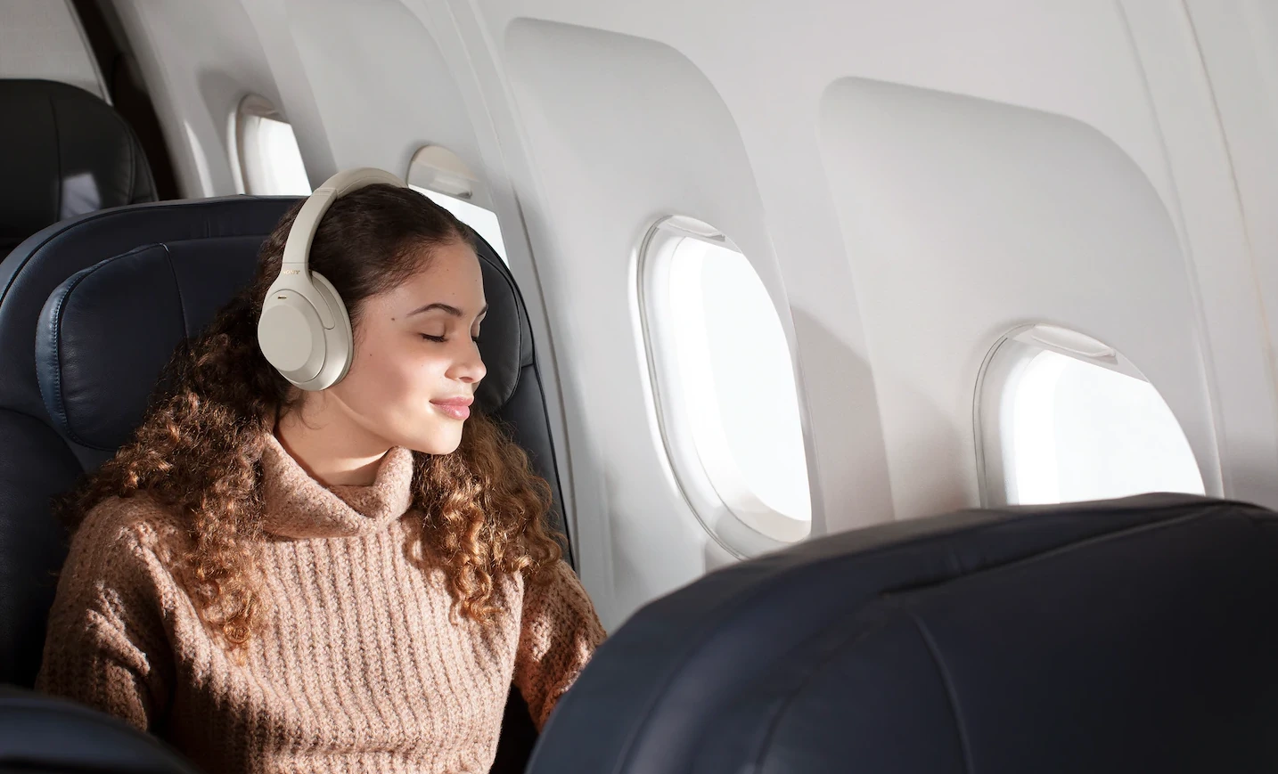 Sony WH-1000XM4 belaidės triukšmą slopinančios ausinės, Mėlynos aprašymas - Prekės nuotrauka