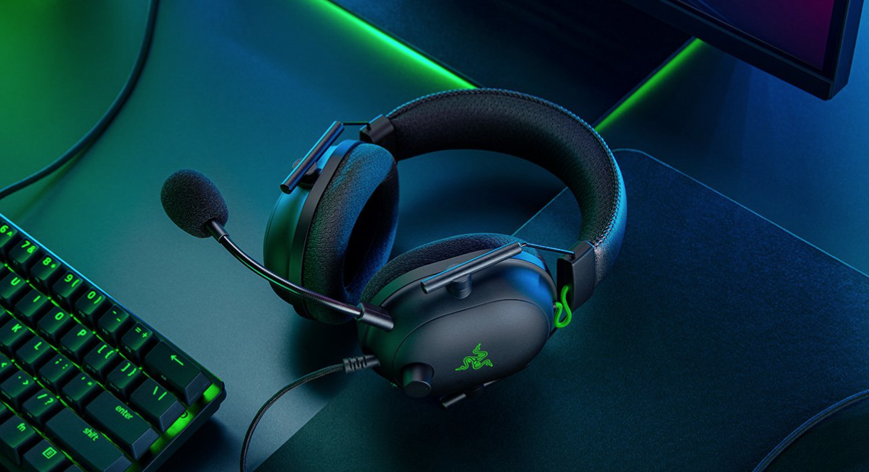 Esports THX Spatial Audio Žaidimų Ausinės Razer BlackShark V2 + USB garso plokštė, Juodos aprašymas - Prekės nuotrauka