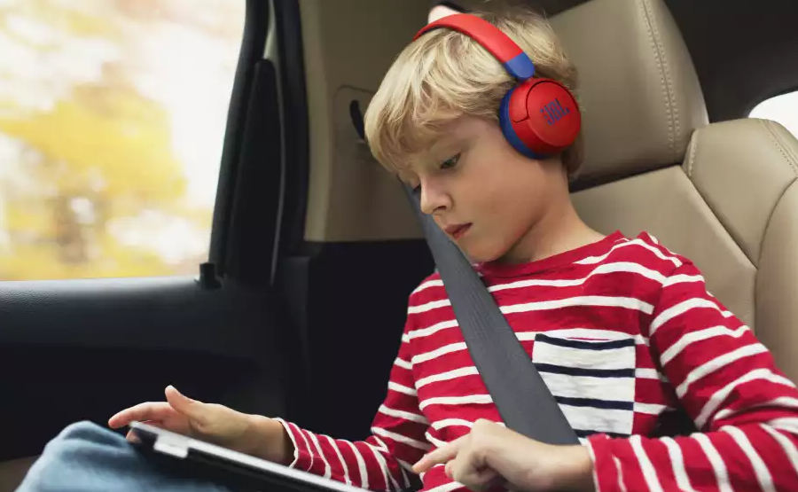 Saugaus klausymo ausinės vaikams JBL JR310BT, su mikrofonu, Raudonos aprašymas - Prekės nuotrauka
