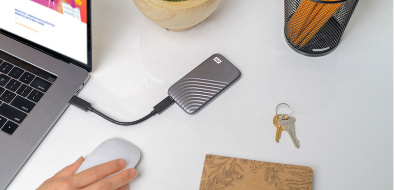 Kietasis diskas Western Digital MyPassport 1TB SSD, WDBAGF0010BRD-WESN, raudonas aprašymas - Prekės nuotrauka