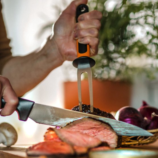 Fiskars Functional Form išpjaustymo šakutė aprašymas - Prekės nuotrauka