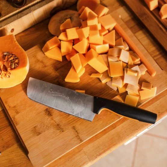 Fiskars Functional Form Nakiri peilis aprašymas - Prekės nuotrauka