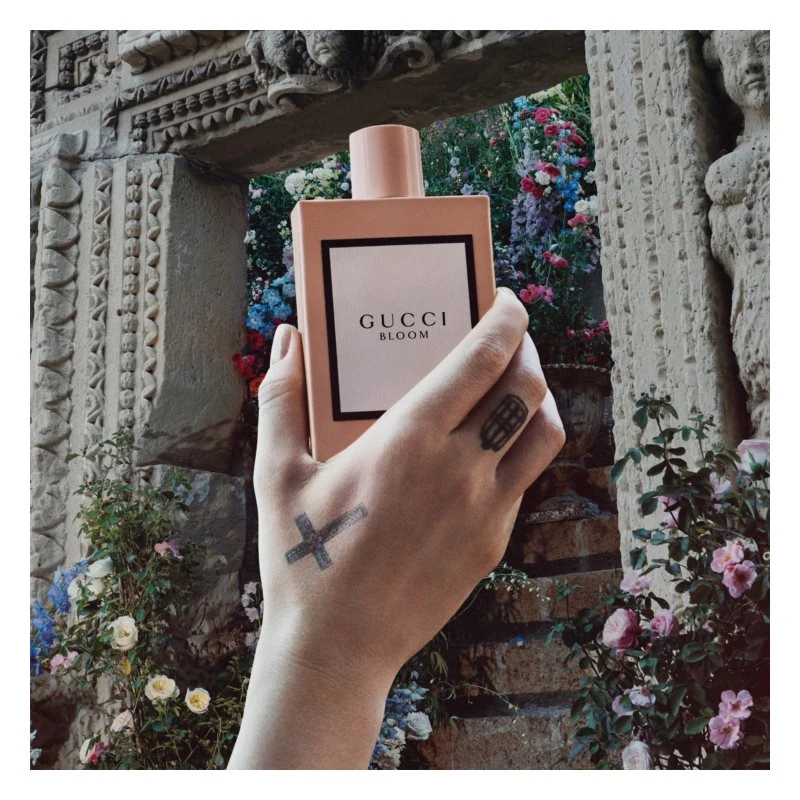 Kvepalų rinkinys moterims Gucci Bloom (EDP 50 ml + parfumuotas kūno losjonas 50 ml) aprašymas - Prekės nuotrauka