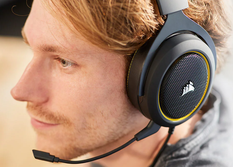 Ausinės Corsair HS60 PRO, juodos - Senukai.lt