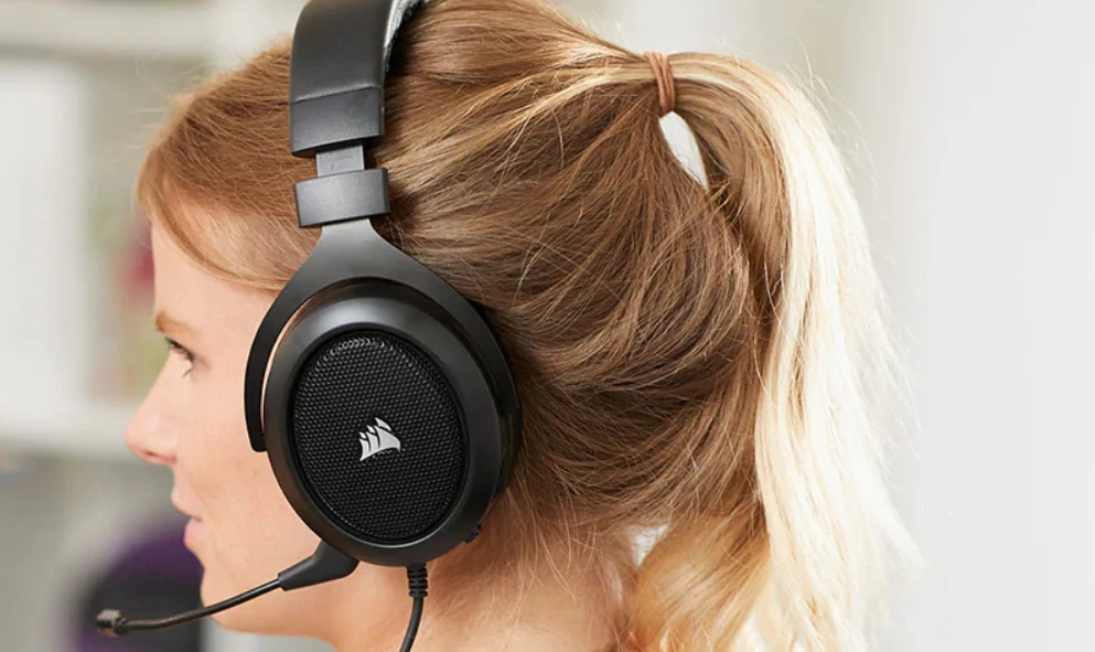 Žaidimų ausinės Corsair HS50 Pro Stereo, Anglies pluošto spalvos aprašymas - Prekės nuotrauka