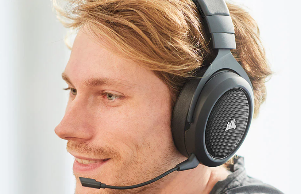 Corsair HS70 Pro Carbon, Juodos 