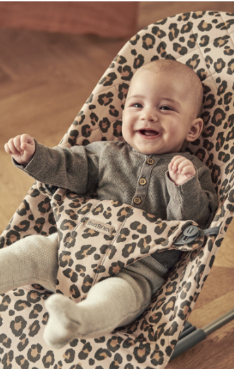 BABYBJORN geltonas šliaužtinukas BLISS medvilnė, smėlio/leopardas, 6075 (Nemokamas pristatymas) aprašymas - Prekės nuotrauka