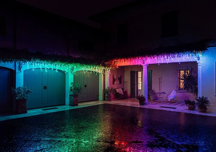 Kalėdinė išmanioji lempučių girlianda Twinkly Icicle 190 LED RGB, varvekliai, daugiaspalvės aprašymas - Prekės nuotrauka