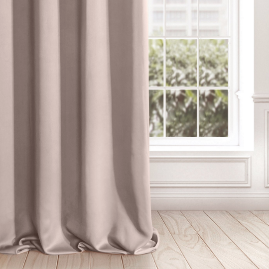 Eurofirany DESIGN 91 Naktinė užuolaida iš lygaus užtemdančio audinio PARISA, 135X270 cm, juosta / tunelis / kabliukai, spalva: pudrinė aprašymas - Prekės nuotrauka