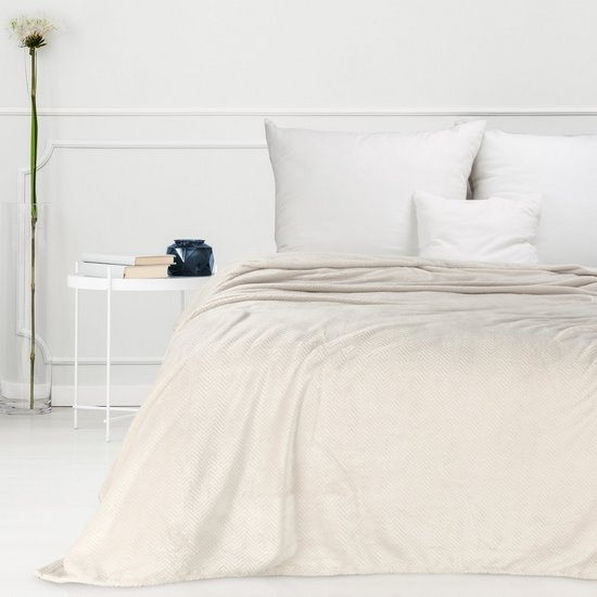 Eurofirany DESIGN 91 CINDY5 Minkštas ir švelnus pledas su įspaustu eglutės raštu, 170X210 cm, spalva: kreminė aprašymas - Prekės nuotrauka