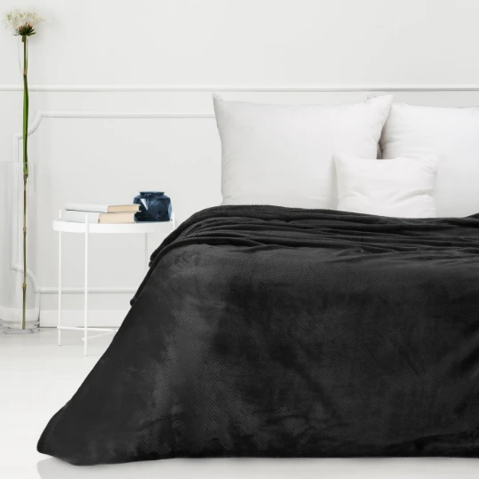 Eurofirany DESIGN 91 CINDY5 Minkštas ir švelnus pledas su įspaustu eglutės raštu, 170X210 cm, spalva: juoda aprašymas - Prekės nuotrauka