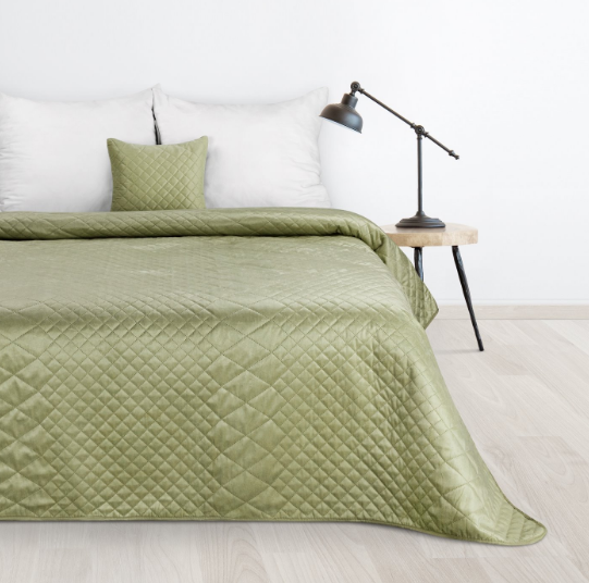 Eurofirany DESIGN 91 LUIZ / 3 Aksominė lovatiesė, dygsniuota karšto spaudimo būdu su geometriniu raštu, 170X210 cm, spalva: šviesiai žalia Lovatiesė aprašymas - Prekės nuotrauka
