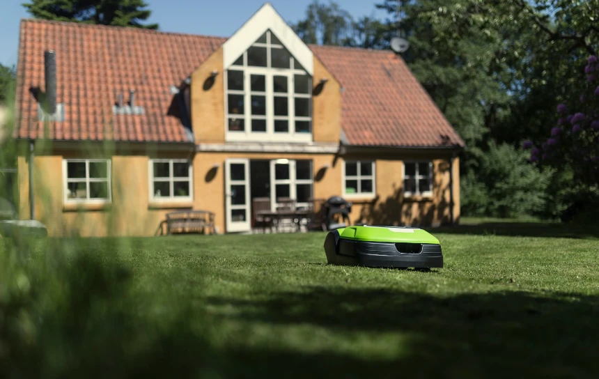 Robotas vejapjovė Greenworks OptiMow15 aprašymas - Prekės nuotrauka