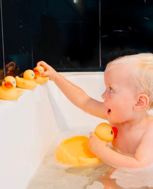PLAYGRO žaislas voniai Ančiukų šeima, 0187479 aprašymas - Prekės nuotrauka