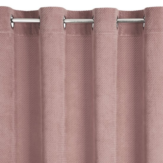 Eurofirany ELIZA Minkšto aksomo naktinė užuolaida su smulkiu raštu, 140X250 cm, kilpos / žiedai, spalva: pudros aprašymas - Prekės nuotrauka