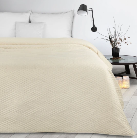 Eurofirany DESIGN 91 BONI / 4 Lovatiesė su geometriniu raštu, išgautu karšto spaudimo technika (hot press), 200X220 cm, spalva: kreminė aprašymas - Prekės nuotrauka