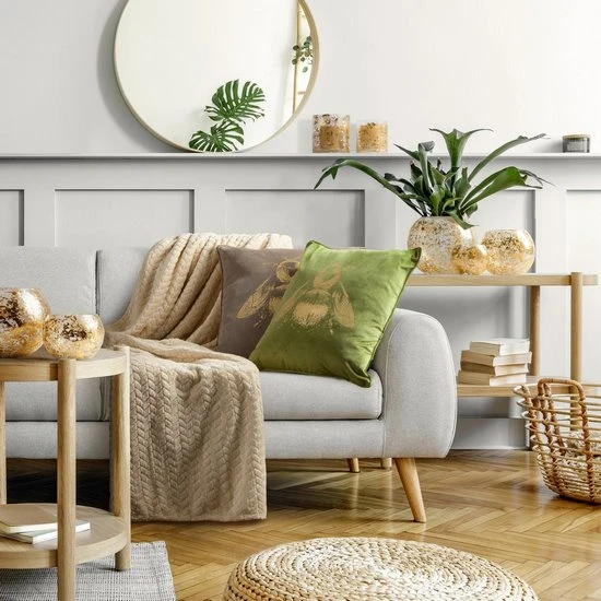Eurofirany BLINK 41 Aksominis pagalvės užvalkalas su auksiniu bitės atspaudu, 45X45 cm, spalva: plytų / šviesiai auksinė aprašymas - Prekės nuotrauka