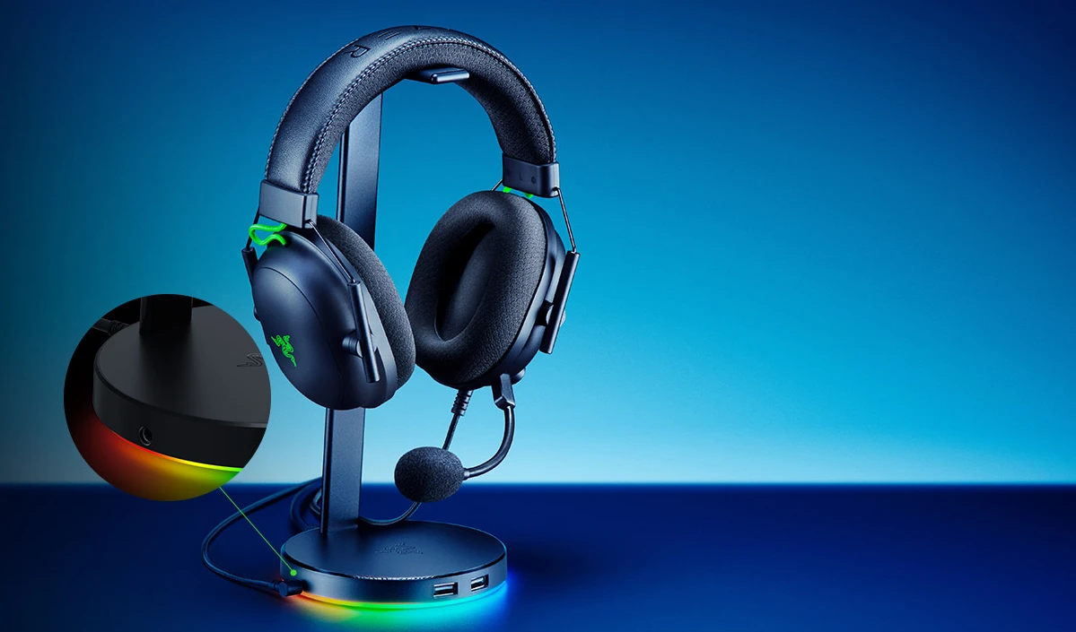 Ausinių stovas Razer Base Station V2 Chroma Quartz Edition, Rožinis aprašymas - Prekės nuotrauka