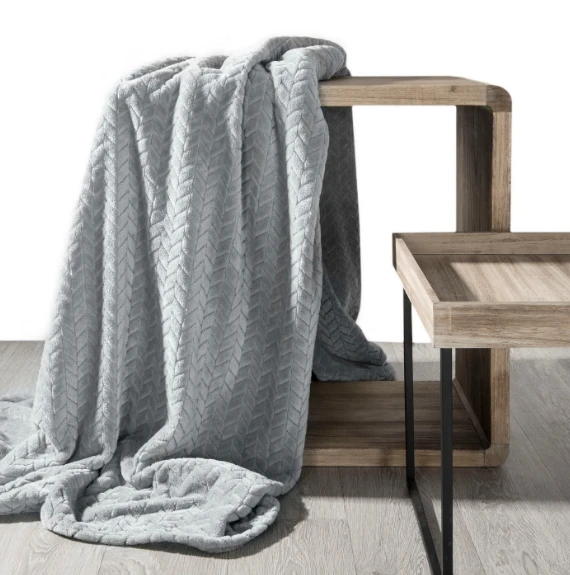 Eurofirany DESIGN 91 CINDY Minkštas ir švelnus pledas su įspaustu raštu, 170X210 cm, spalva: pelenų aprašymas - Prekės nuotrauka