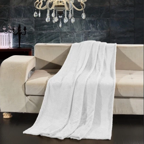Pledas DecoKing Henry, baltas, 240 cm x 220 cm aprašymas - Prekės nuotrauka