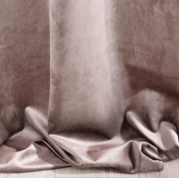 Naktinė užuolaida iš minkšto aksomo Eurofirany DIVA LINE RIA 140X270 cm, juosta/ tunelis/ kabliukai, 300g/m2, spalva: pudros aprašymas - Prekės nuotrauka
