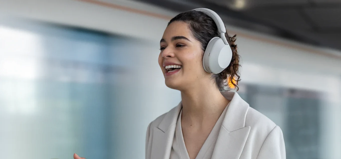 Belaidės ausinės Sony WH-1000XM5 su triukšmo slopinimo technologija, Juodos aprašymas - Prekės nuotrauka