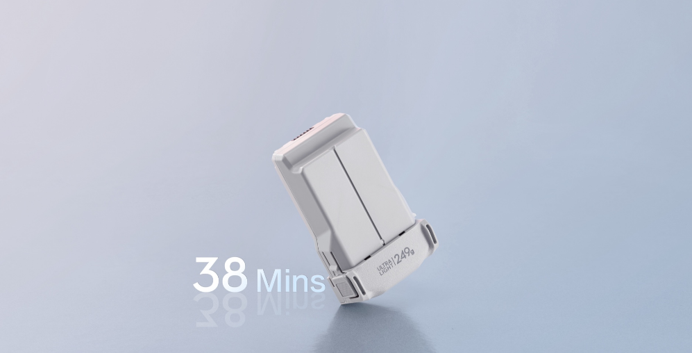 Dronas DJI Mini 3 Fly More Combo su DJI RC valdymo pultu ir papildomais aksesuarais aprašymas - Prekės nuotrauka