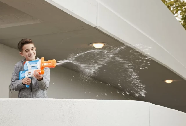 Žaislinis vandens šautuvas NERF Super Soaker Twister aprašymas - Prekės nuotrauka