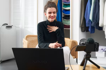 Sony ZV-E1 viso kadro vaizdo tinklaraščių kamera, baltos spalvos aprašymas - Prekės nuotrauka