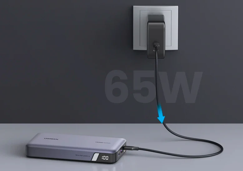 Nešiojamas įkroviklis UGREEN Powerbank 145W nešiojamajam kompiuteriui - 3 jungtys / 25000mAh aprašymas - Prekės nuotrauka