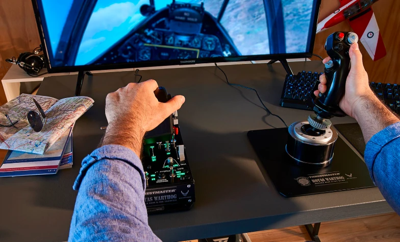 Thrustmaster HOTAS WARTHOG Vairalazdė ir akceleratoriaus valdiklis, Juodas aprašymas - Prekės nuotrauka