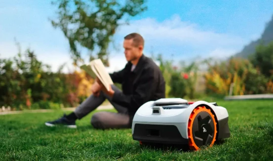 Vejos robotas Segway Navimow i108E aprašymas - Prekės nuotrauka Vejos robotas Segway Navimow i108E aprašymas - Prekės nuotrauka