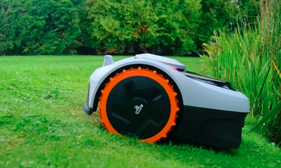 Segway Navimow i105E Belaidis vejos pjovimo robotas skirtas iki 500 m² vejai aprašymas - Prekės nuotrauka