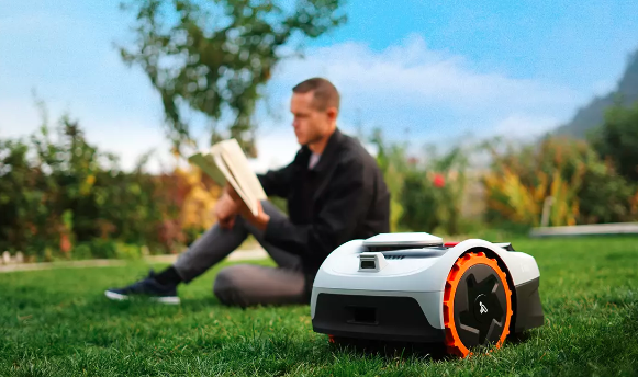 Segway Navimow i105E Belaidis vejos pjovimo robotas skirtas iki 500 m² vejai aprašymas - Prekės nuotrauka