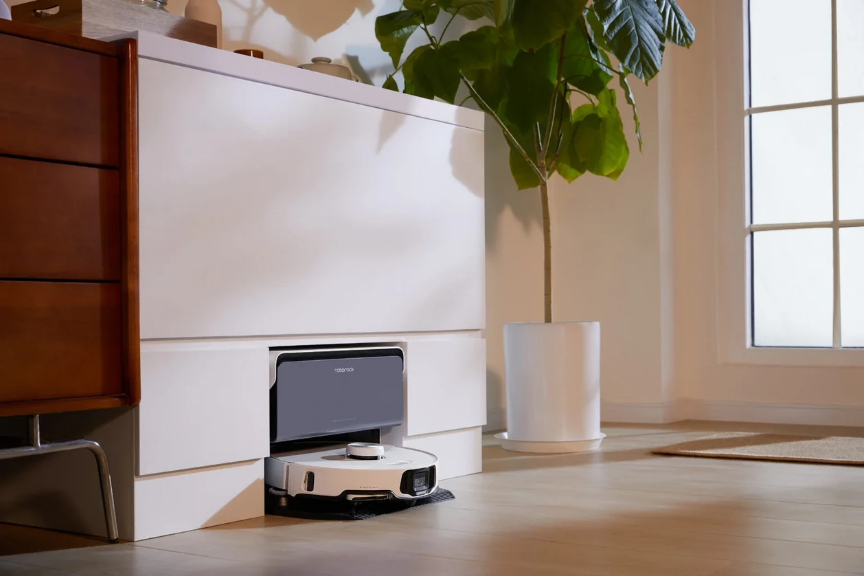 Roborock S8 MaxV Ultra dulkių siurblys - robotas su pajungimu prie vandentiekio ir kanalizacijos, Baltos spalvos aprašymas - Prekės nuotrauka