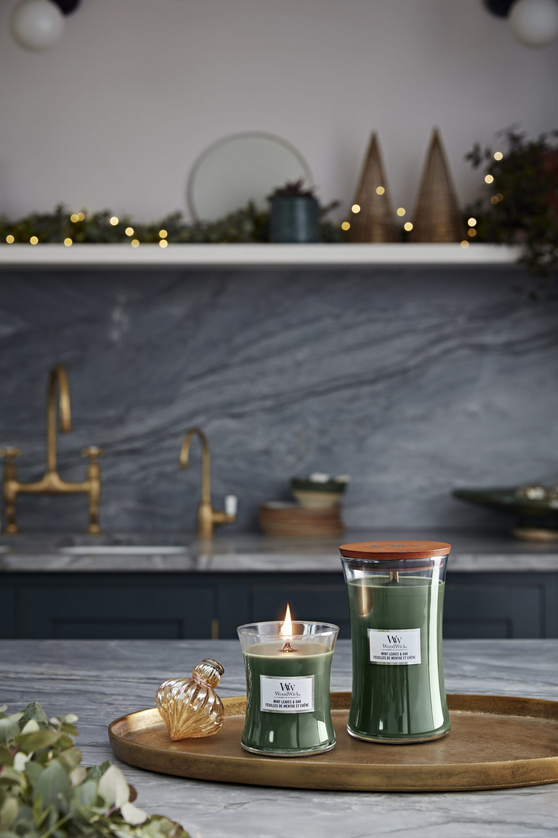 WoodWick Aromatinė žvakė (Mint Leaves & Oak), 609,5 g aprašymas - Prekės nuotrauka