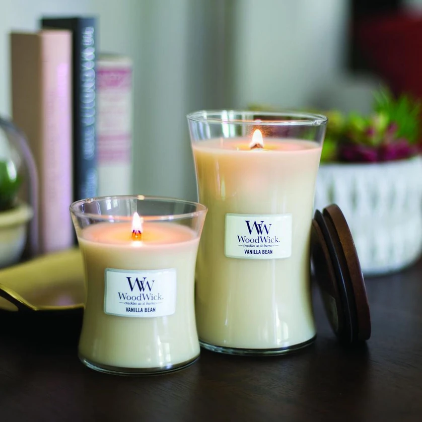 Woodwick Aromatinė žvakė (Vanilla Bean), 85g aprašymas - Prekės nuotrauka Woodwick Aromatinė žvakė (Vanilla Bean), 85g aprašymas - Prekės nuotrauka