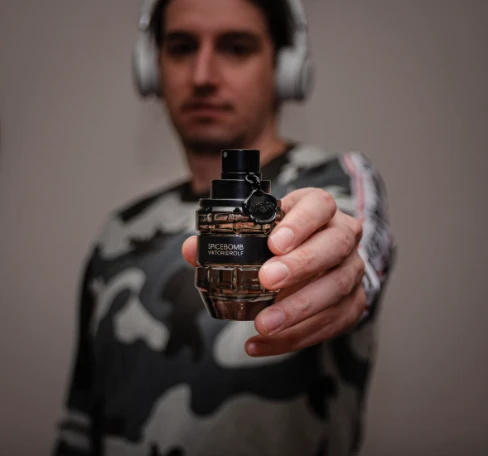 Kvepalai vyrams Viktor & Rolf Spicebomb EDT, 150 ml aprašymas - Prekės nuotrauka