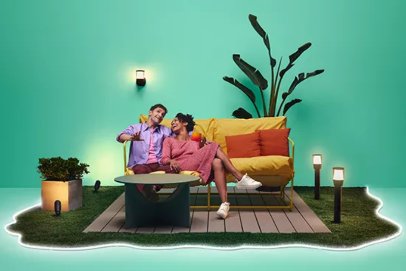 Lauko sieninis šviestuvas WiZ Smart WiFi  Classic | 2700–5000 K (RGB) aprašymas - Prekės nuotrauka
