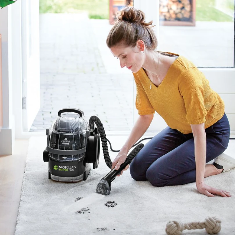 Kilimų ir apmušalų valymo įrenginys BISSELL SpotClean Pet Pro Plus, 37252 , 750 W aprašymas - Prekės nuotrauka