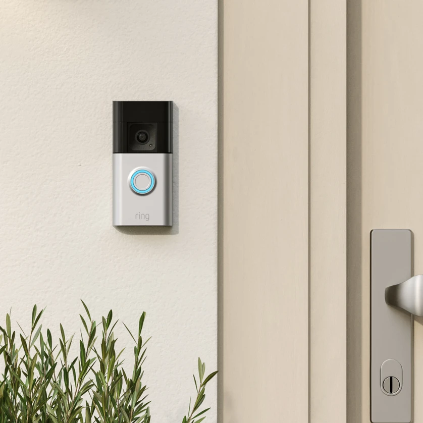 Išmanusis durų skambutis Amazon Ring Video Doorbell 3 Plus, Sidabrinis/Juodas aprašymas - Prekės nuotrauka