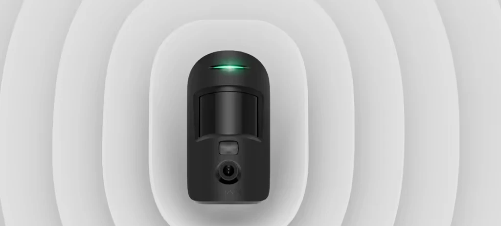 Ajax MotionCam judesio detektorius su fotokamera (juodas) aprašymas - Prekės nuotrauka